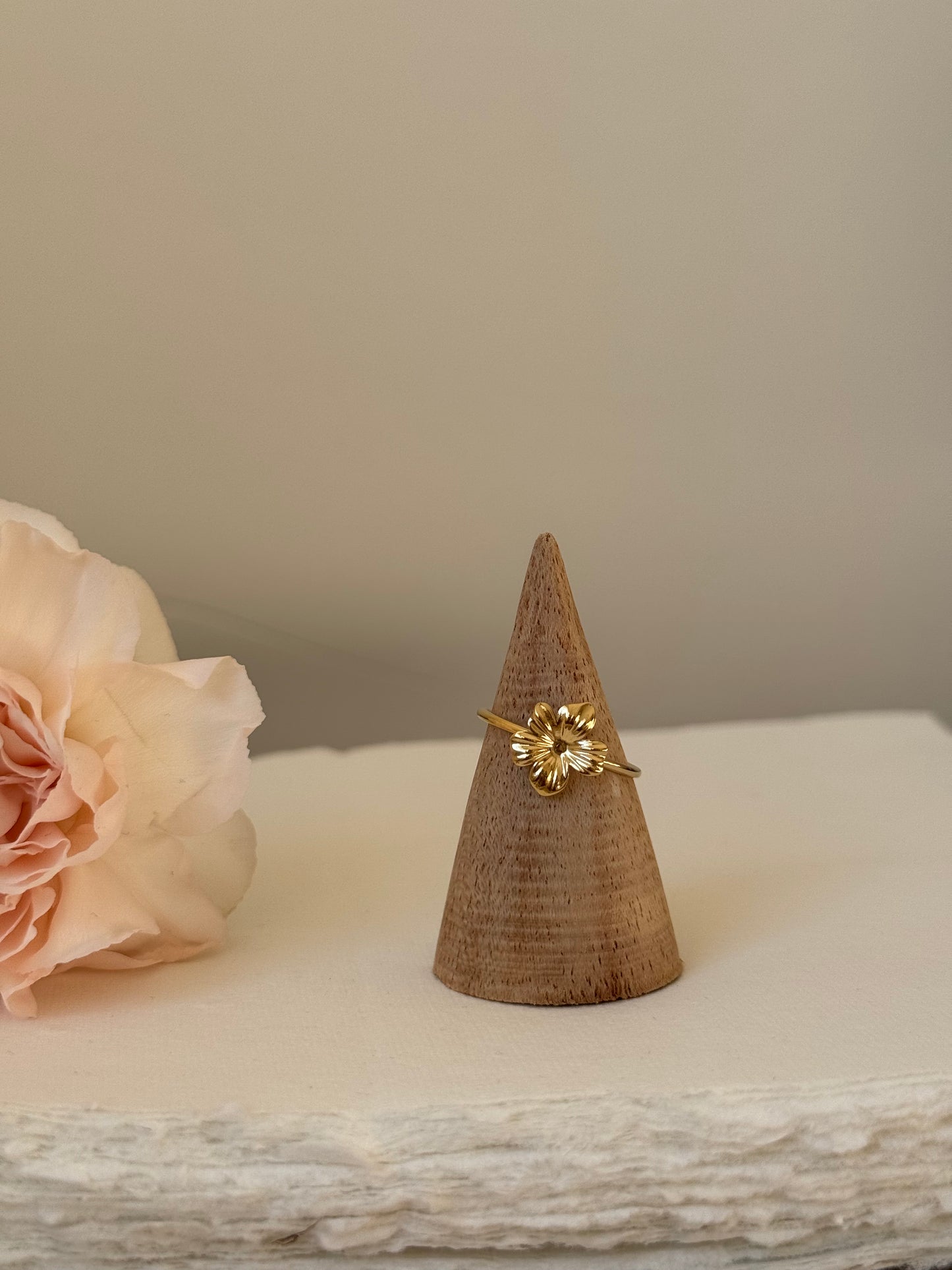 Bague fleur, KIM