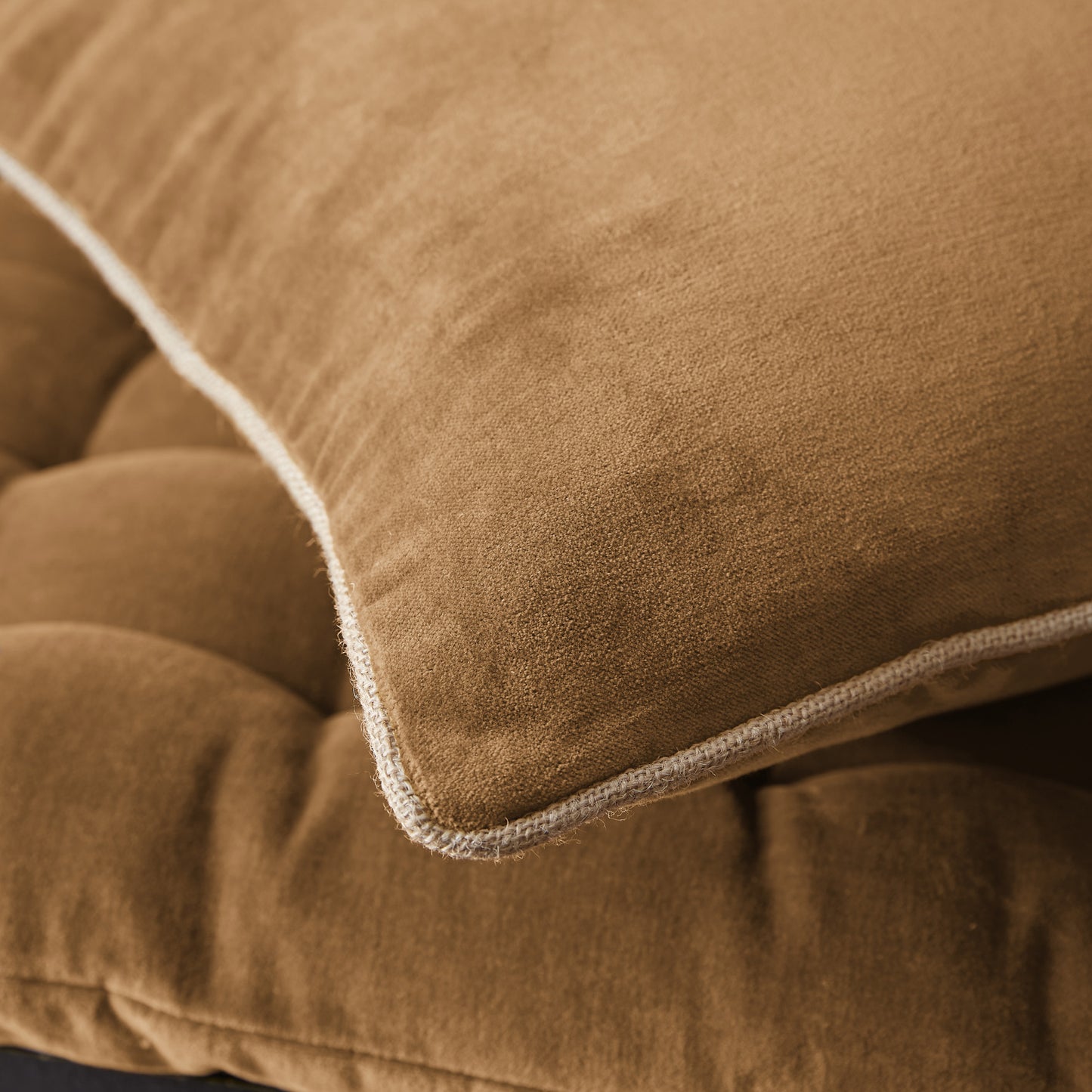 Coussin camel 45x45 cm, CÉSAR