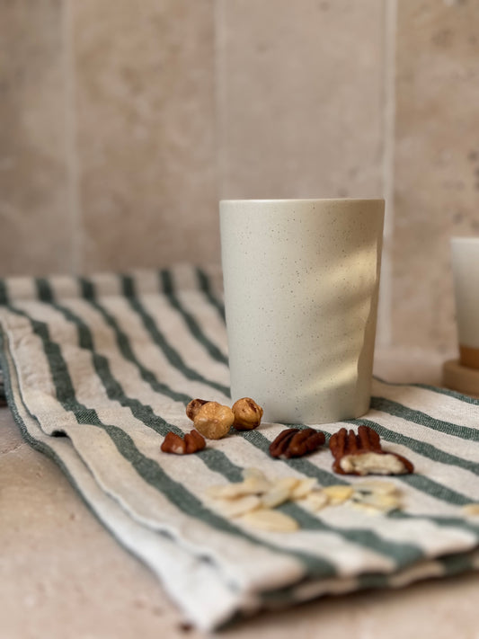 Mug en grès blanc cassé, MIRA vendu par 2