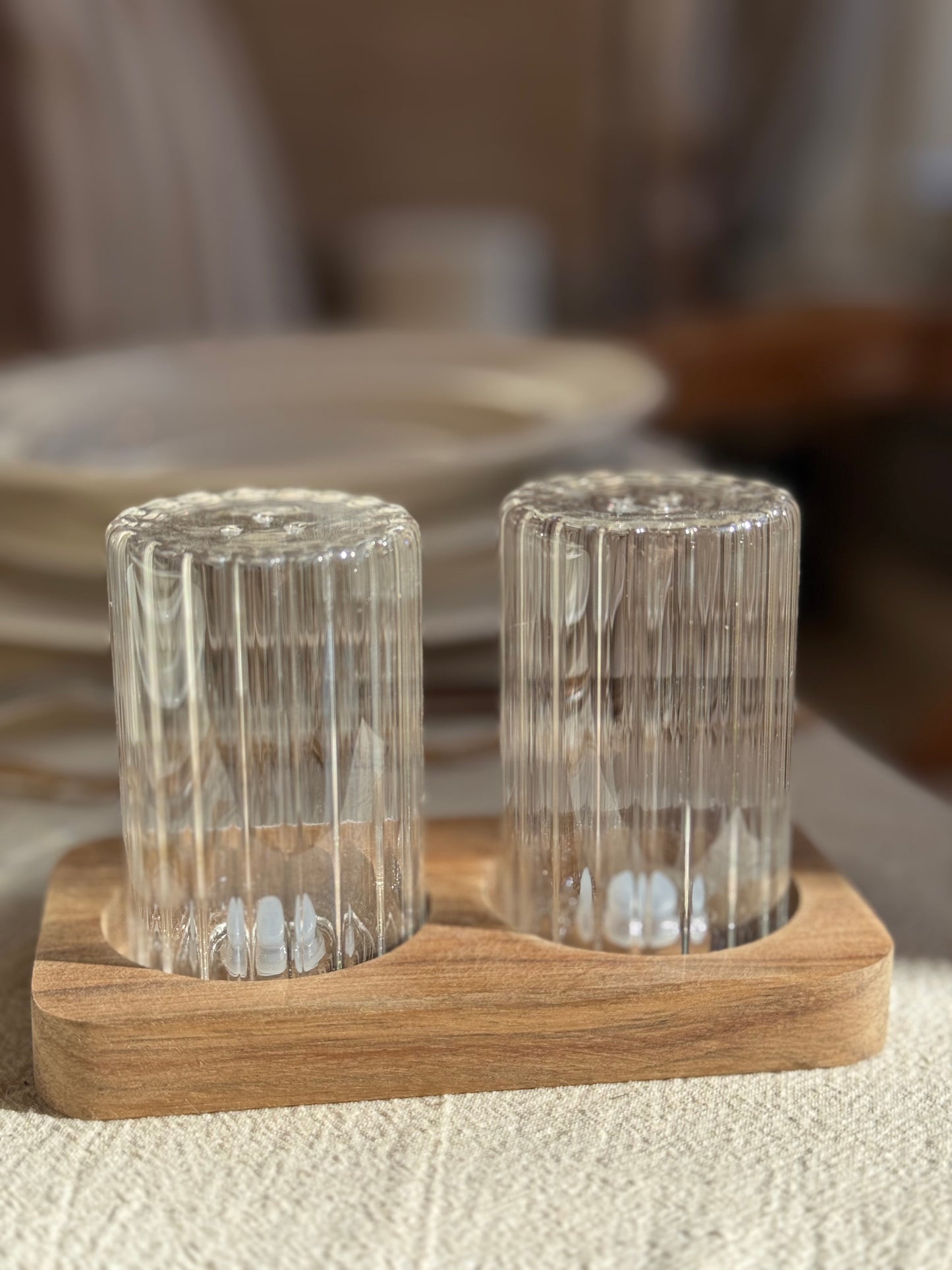 Salière / poivrière, verre STRIÉ