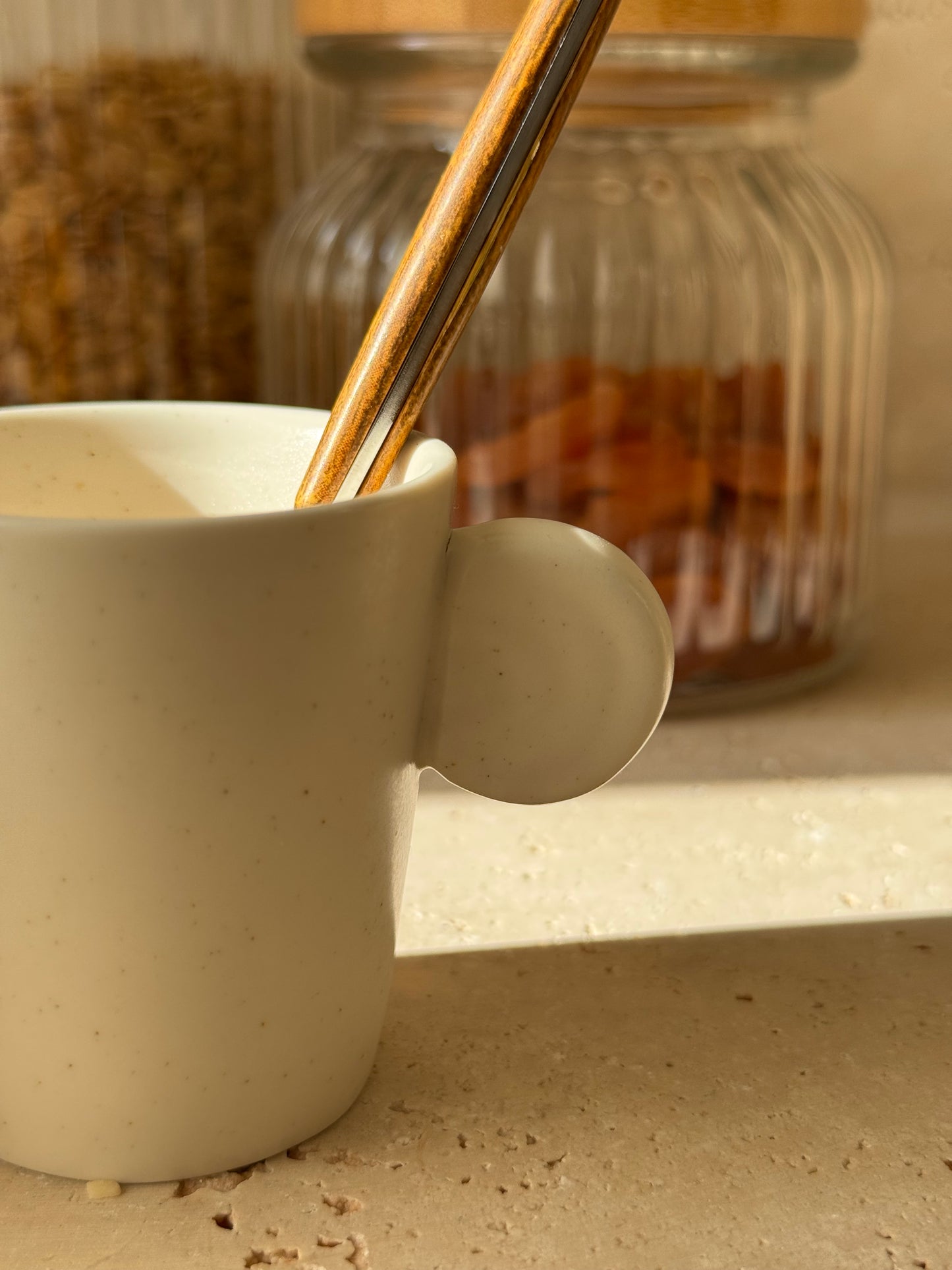 Tasse en céramique blanc cassé, CERA vendues par 2