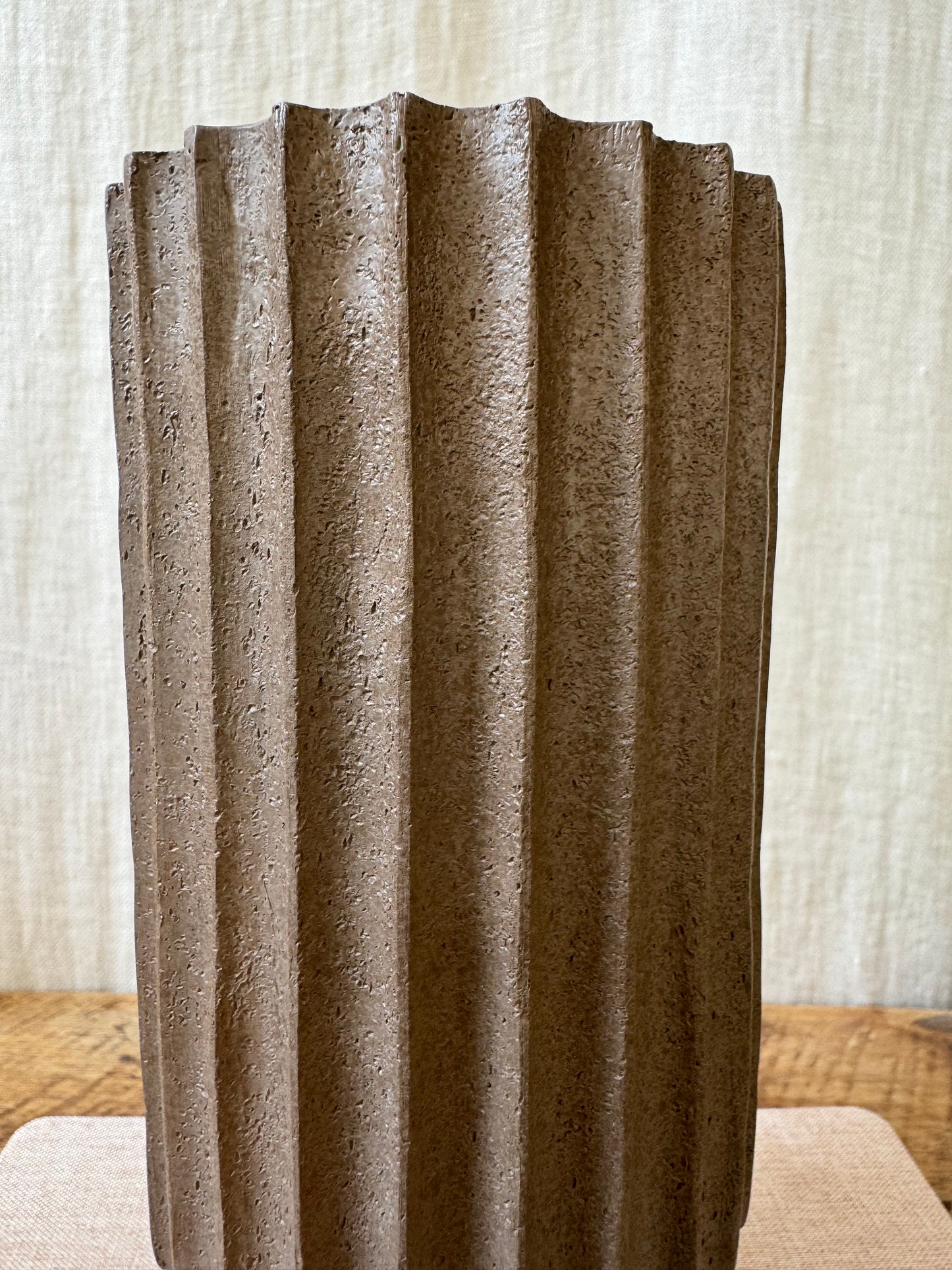 Vase marron, POLI