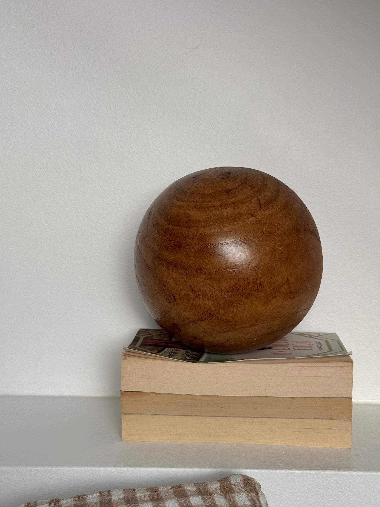 Balle décorative en bois