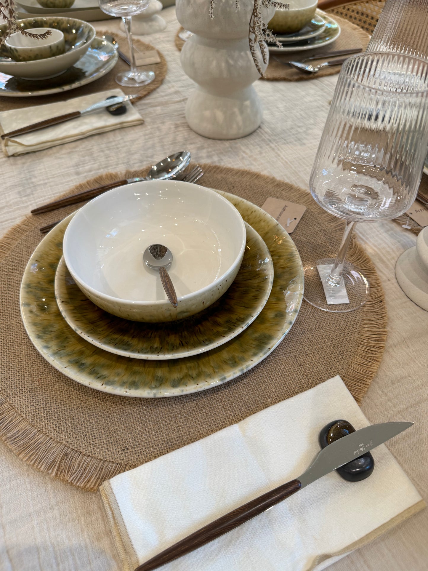 Assiette à dîner porcelaine, RESTO vendue par 2