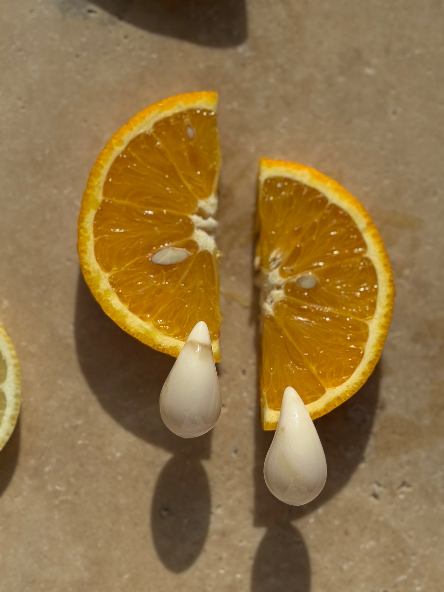 Boucles d'oreilles, MILLS
