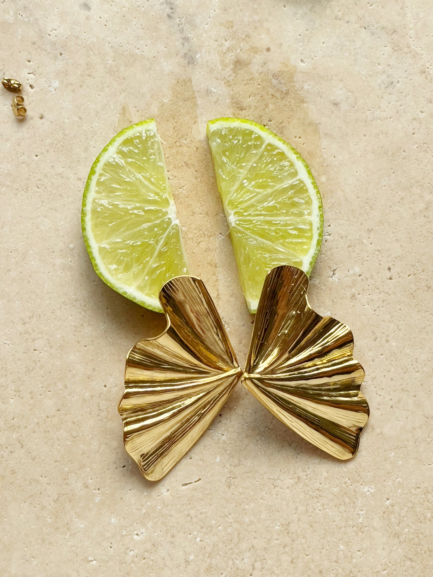 Boucles d'oreilles, GINA