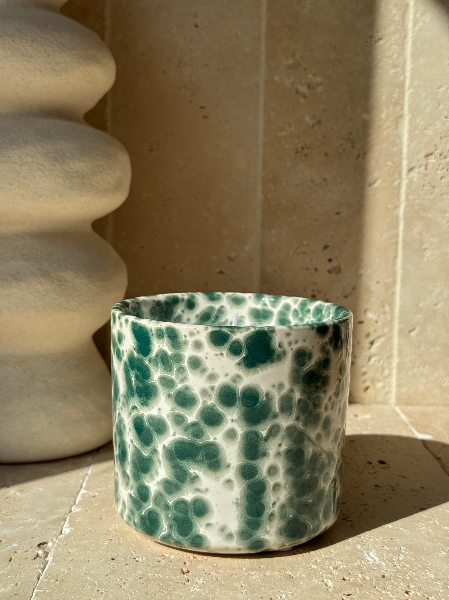 Bougie moucheté blanc et vert, MARA