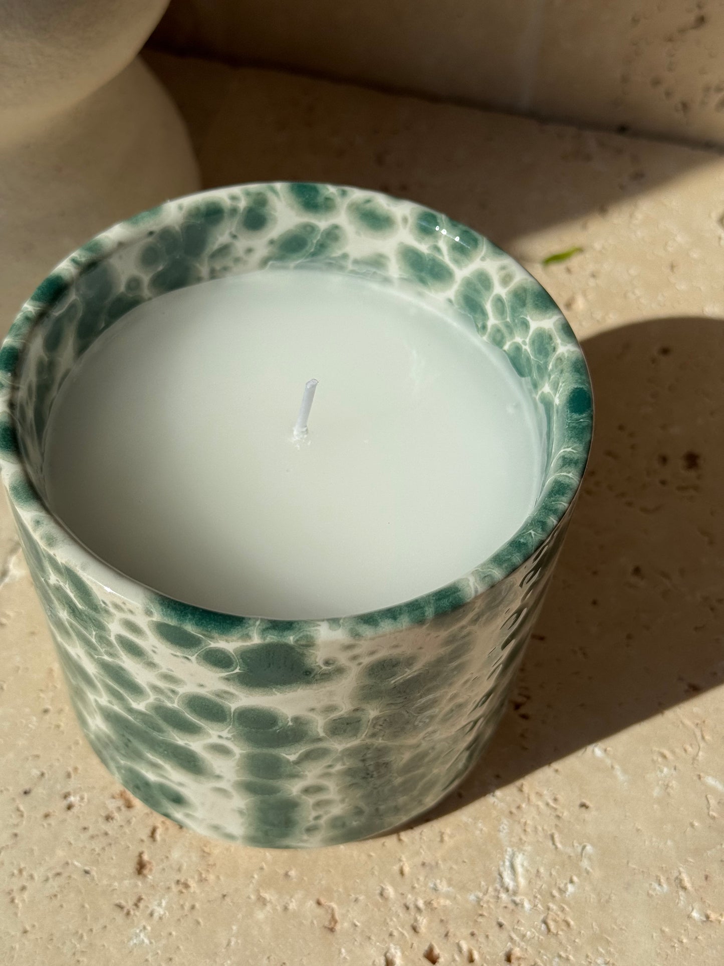 Bougie moucheté blanc et vert, MARA