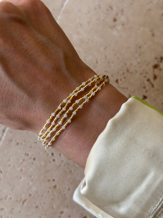 Bracelet muti-rangs, GIOU