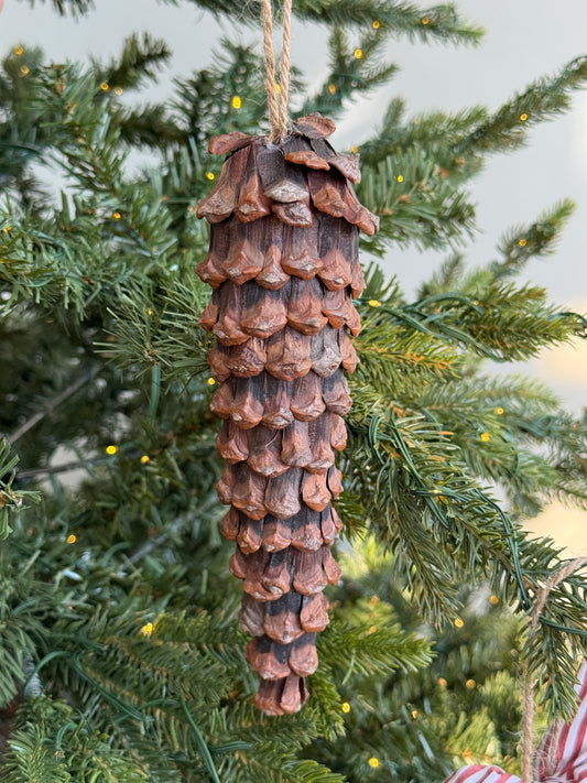 Cône pomme de pin x2