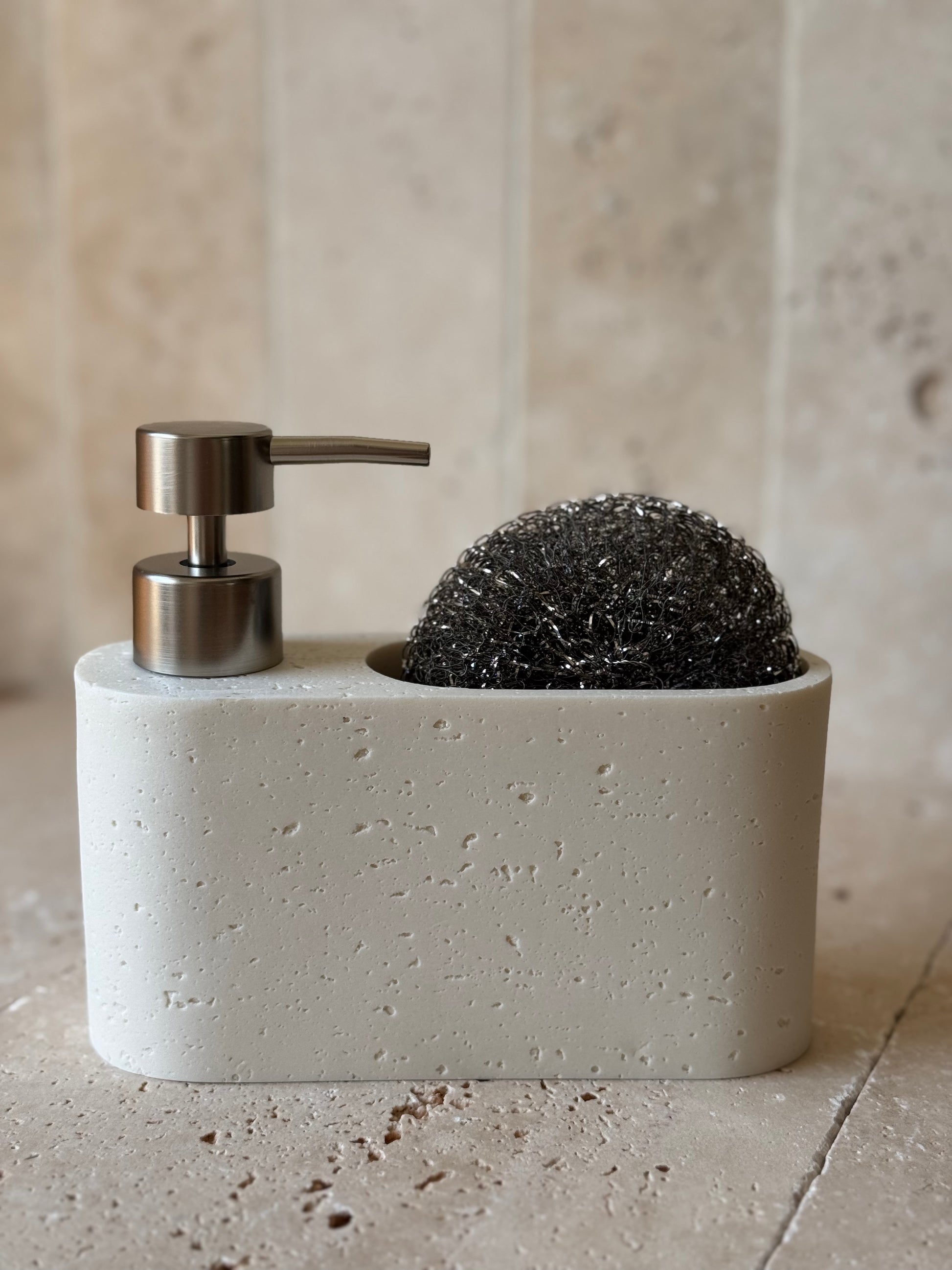 Distributeur liquide vaisselle, POLY Anthropocne Distributeur liquide vaisselle, POLY Anthropocne