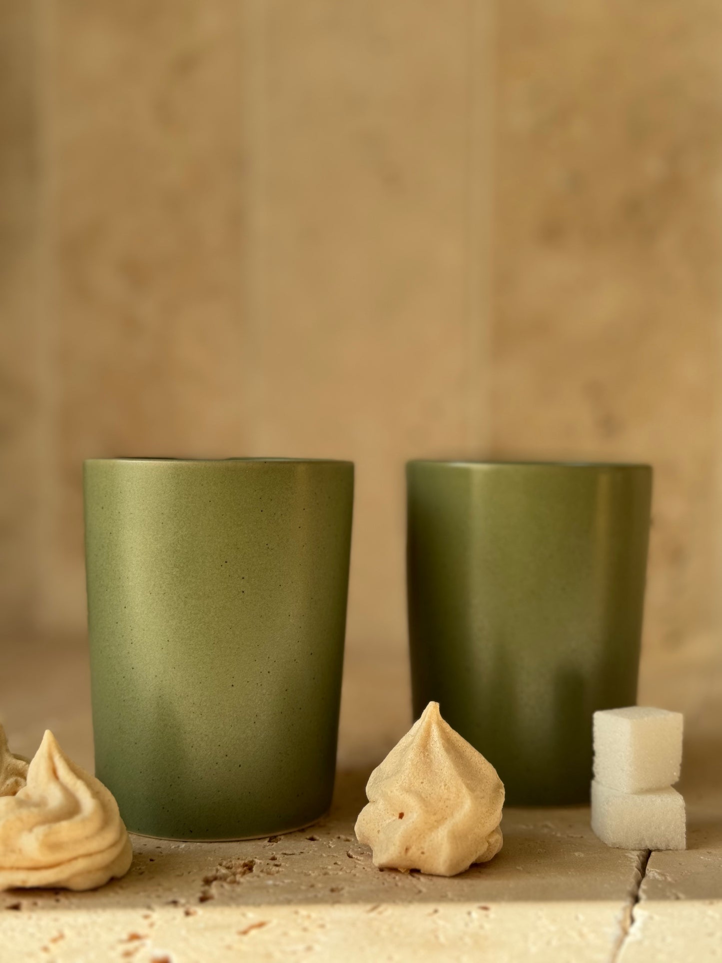 Mug grès vert, MIRA vendu par 2