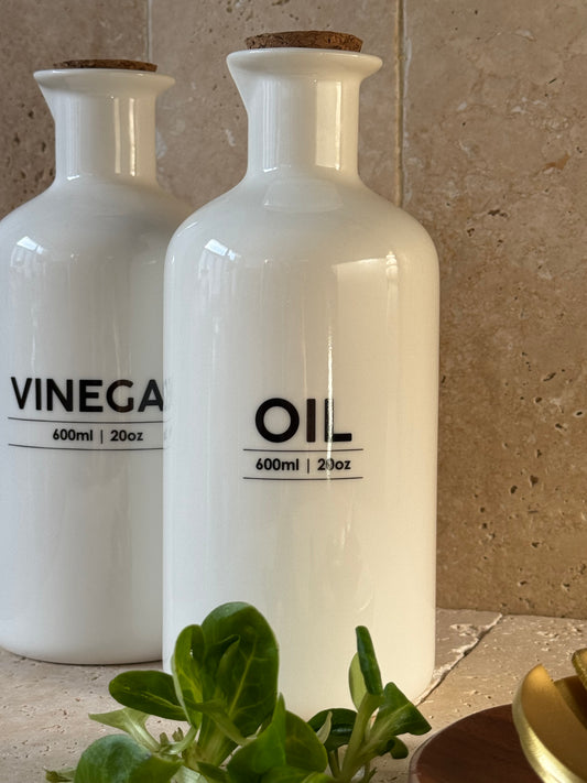 Huilier et vinaigrier en grès