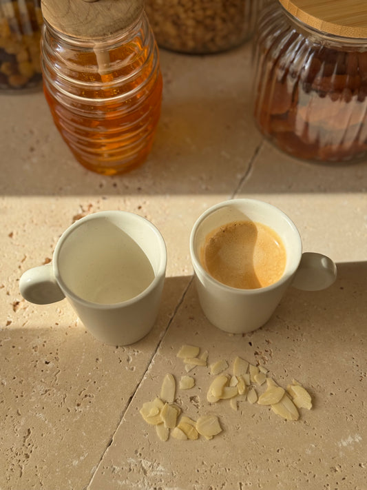 Tasse en céramique blanc cassé, CERA vendues par 2