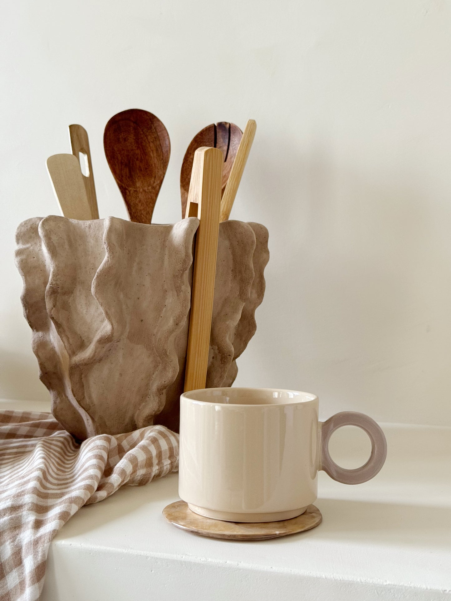 Tasse beige, LIA