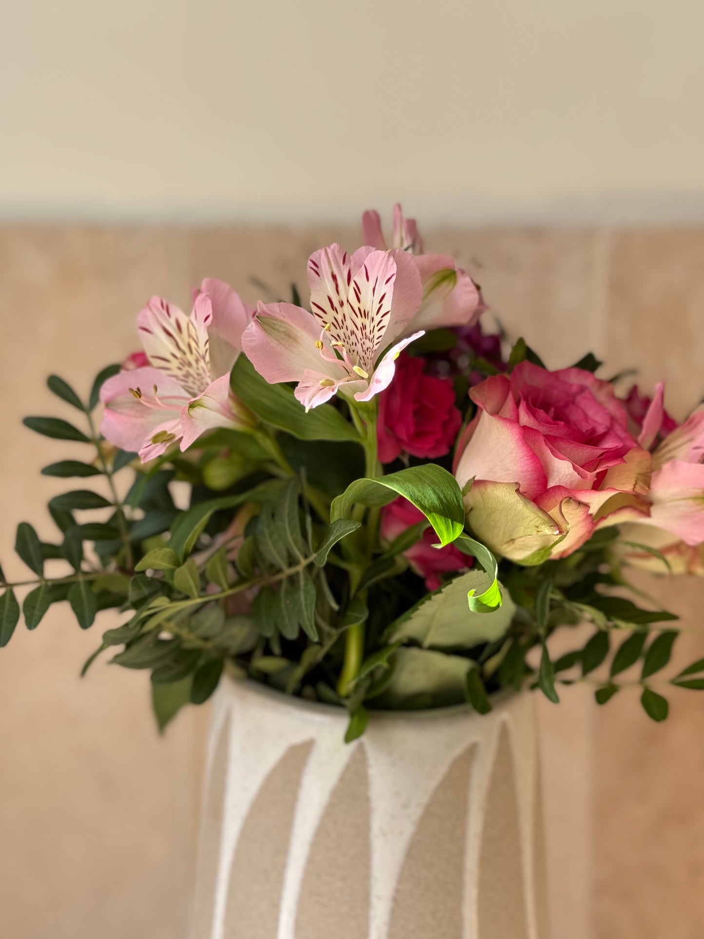 Vase beige, TIRI