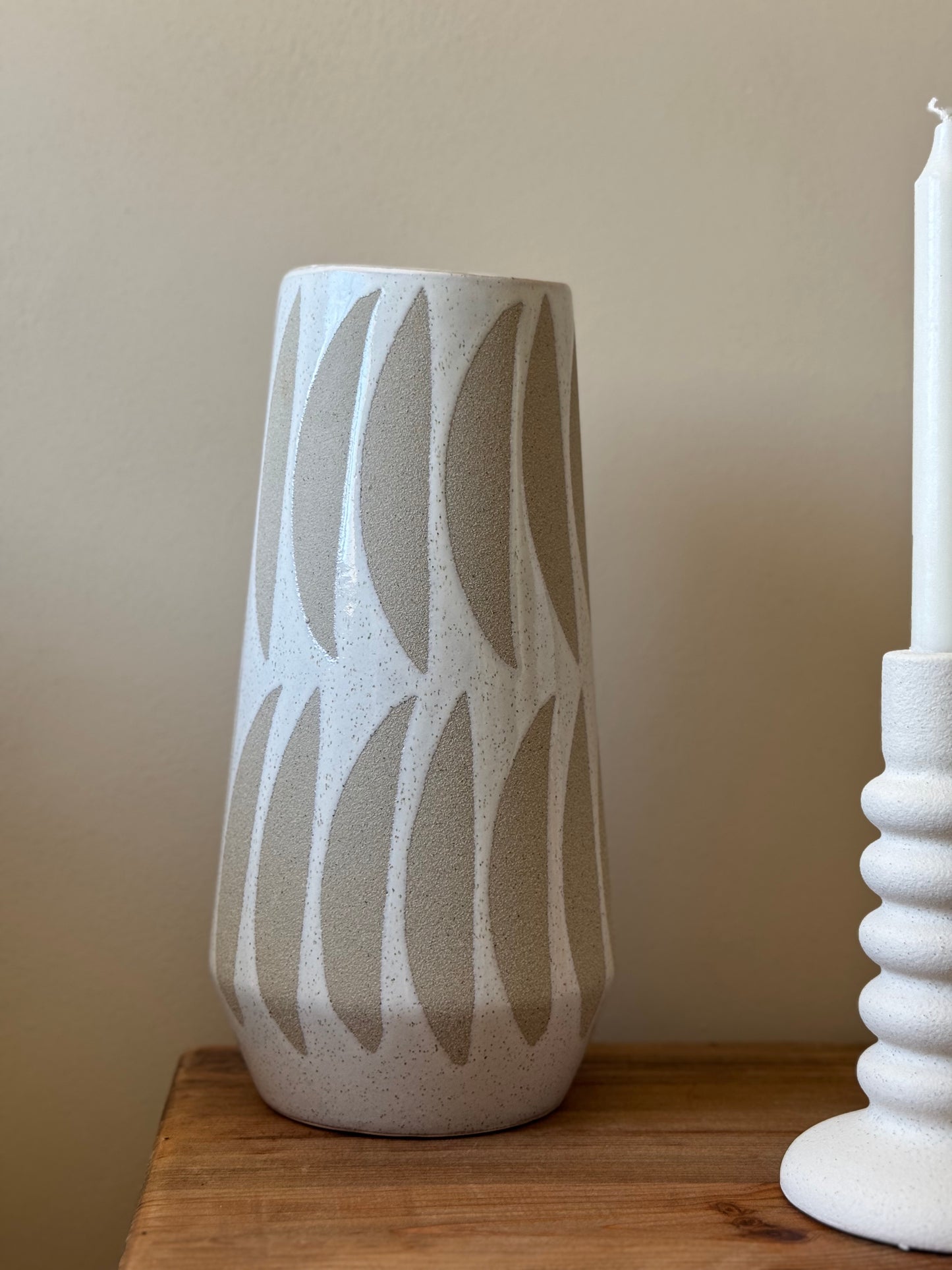 Vase beige, TIRI